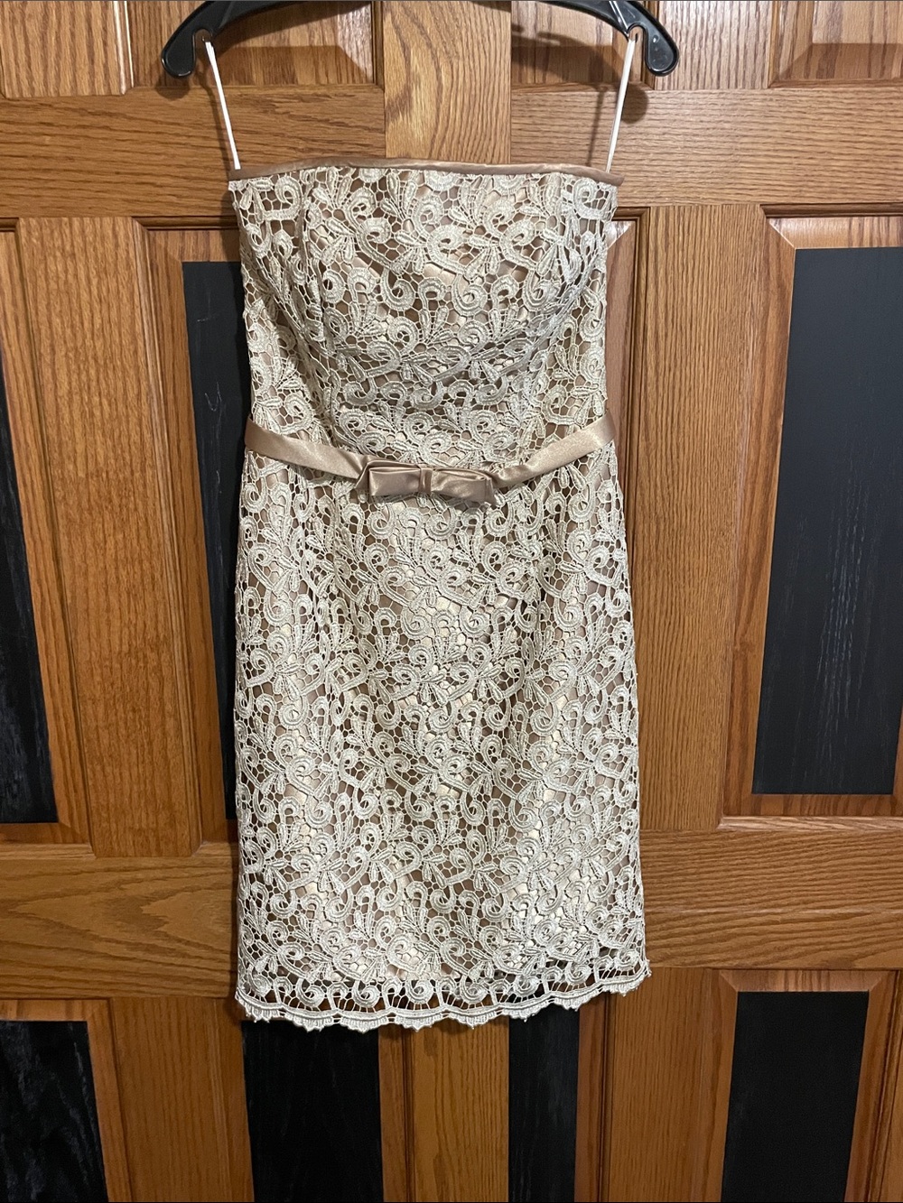 NWOT - Cache Strapless Cream and Gold Lace Dress with Satin Bow. NEVER WORN.